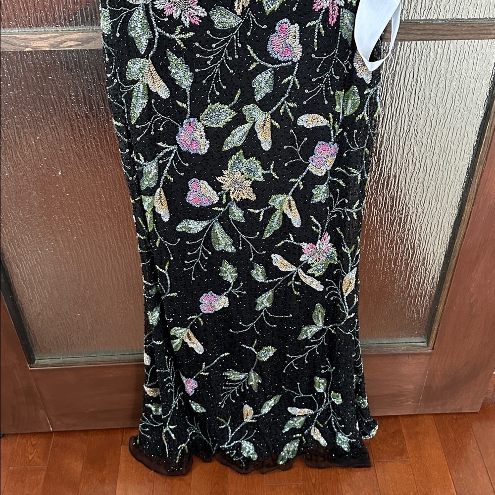 Mac Duggal Floral Beaded Cap Sleeve Evening Gown 5229 Black Multi Size 10 NWT - Picture 6 of 15